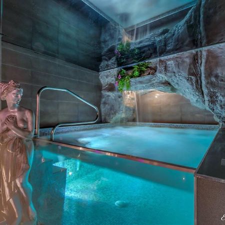 Evasion Antillaise Hotel Marseille Bagian luar foto