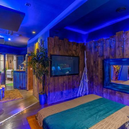 Evasion Antillaise Hotel Marseille Bagian luar foto